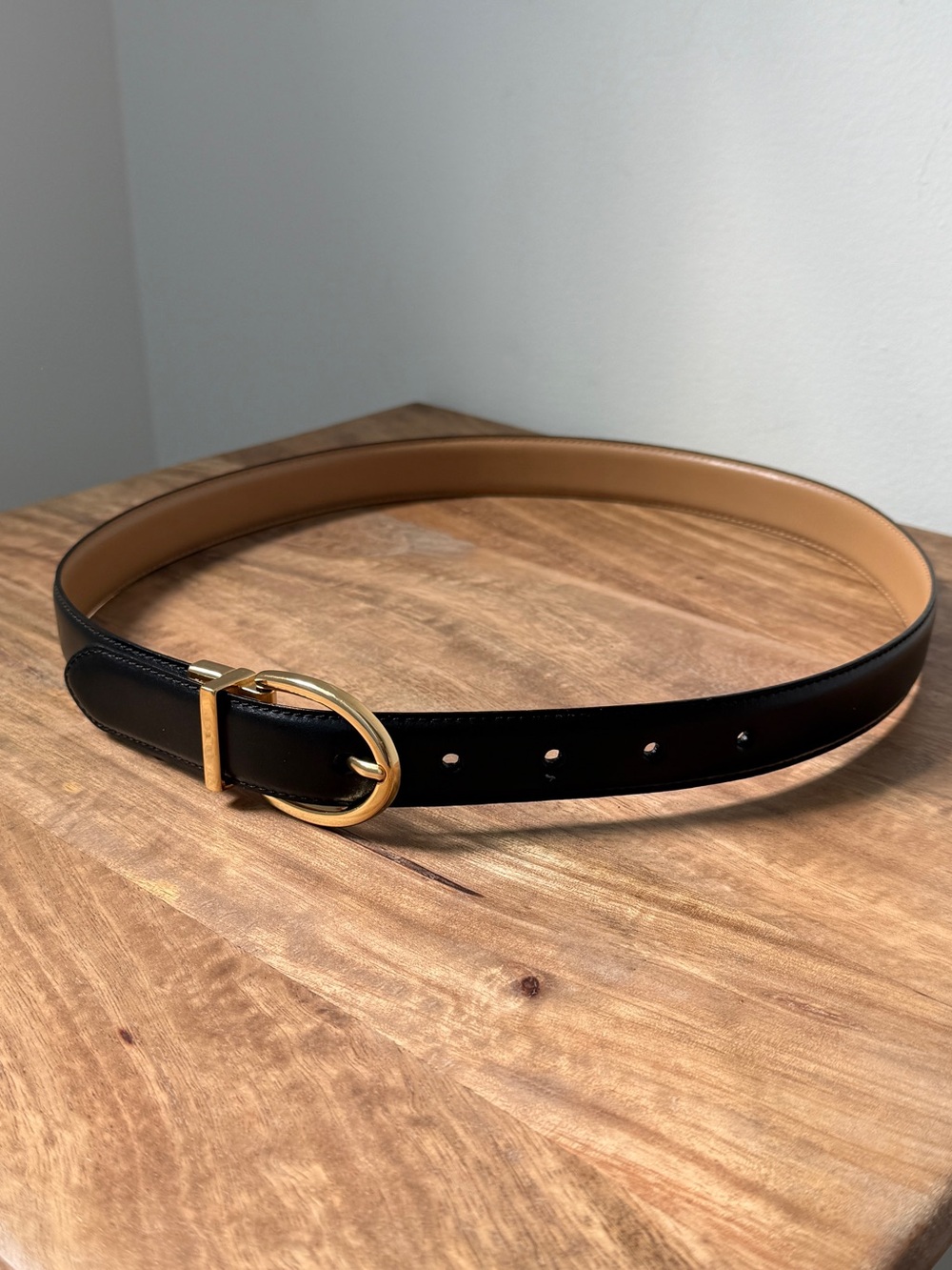 LAUREN RALPH LAUREN Timeless Black Leather Belt with Gold Oval Buckle